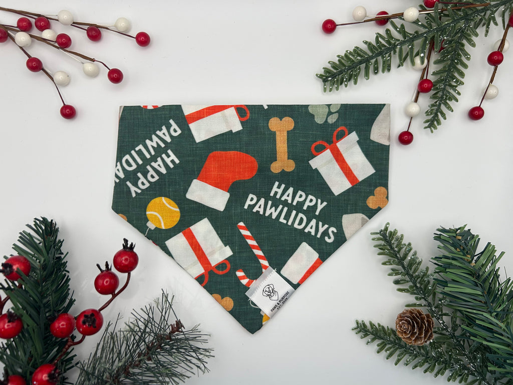 Happy Pawlidays/Holly Berry Bandana